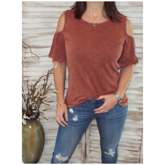 Scoop Neck Bell Sleeve Cold Shoulder Cutout Top Mineral Wash Rust 1020 - Picture 7 of 7